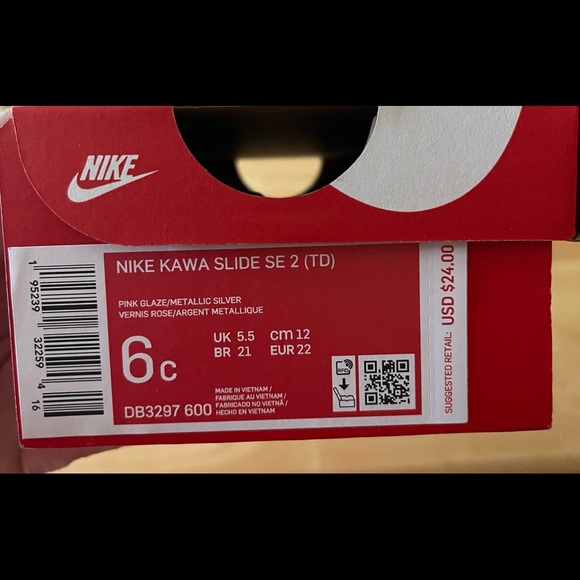 NWT Nike Kawa SE Slides Toddler Sandals
Blue & Pink - Picture 4 of 4